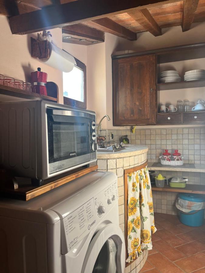 Faro B&B Ліворно Екстер'єр фото