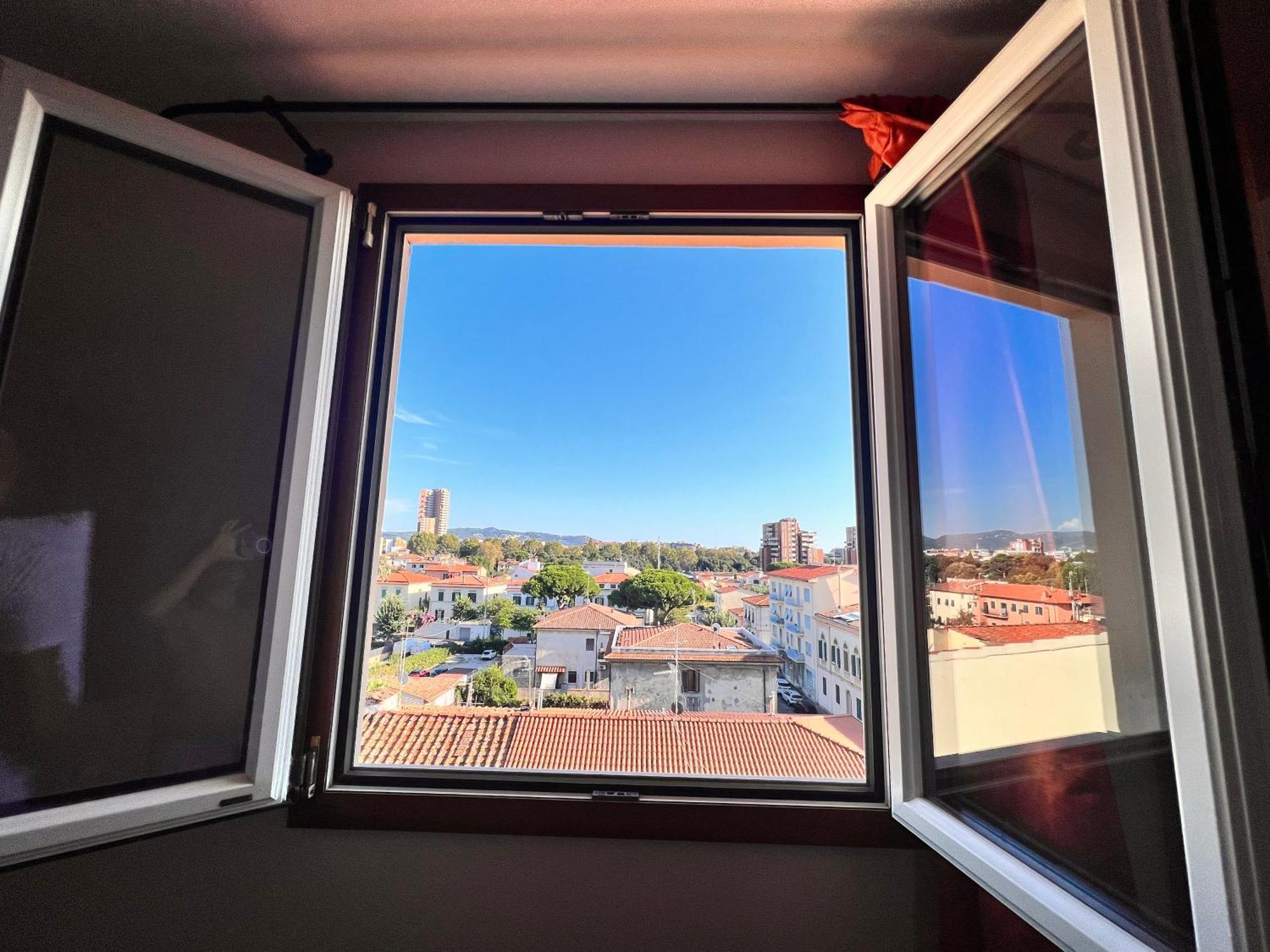 Faro B&B Ліворно Екстер'єр фото